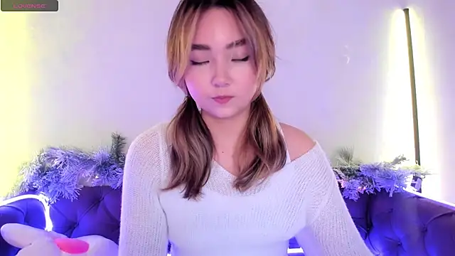 Fluffy Rose online show from 12/27/24, 08:35