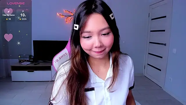 Fluffy Rose online show from 10/08/25, 01:58