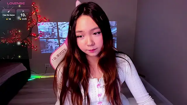 Fluffy Rose online show from 11/01/25, 11:40