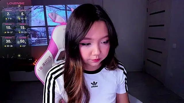 Fluffy Rose online show from 11/21/25, 01:48