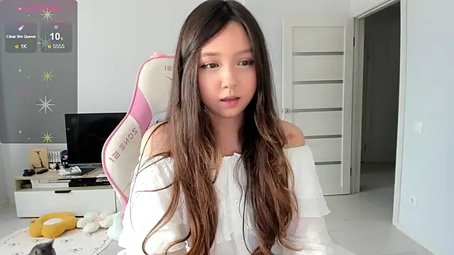 Snapshot of Fluffy_Rose chatting on 06/11/26, 08:12 Fluffy Rose online show from 06/11/26, 08:12