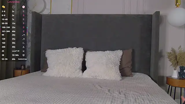 ReginaRobinson online show from 02/08/26, 06:06