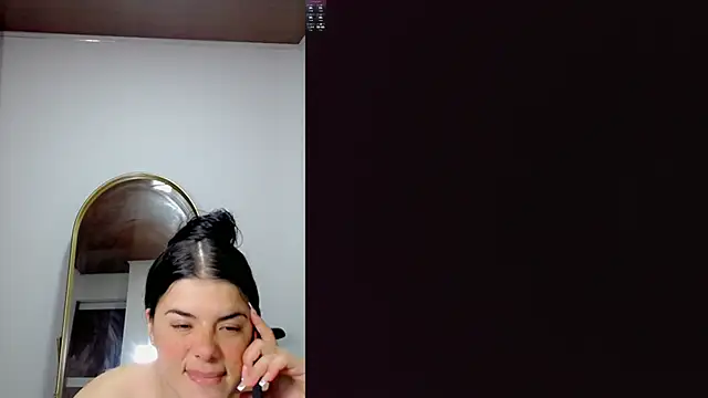 Snapshot of Tamaraa_wet chatting on 06/27/26, 03:55 Tamaraa wet online show from 06/27/26, 03:55