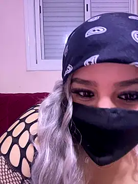 Snapshot of mari_layali chatting on 12/04/24, 06:44 mari layali online show from 12/04/24, 06:44