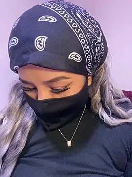 Snapshot of mari_layali chatting on 12/14/24, 08:08 mari layali online show from 12/14/24, 08:08