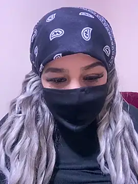 Snapshot of mari_layali chatting on 12/14/24, 11:12 mari layali online show from 12/14/24, 11:12