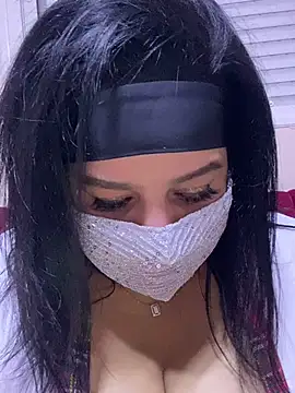 Snapshot of mari_layali chatting on 02/26/25, 06:26 mari layali online show from 02/26/25, 06:26