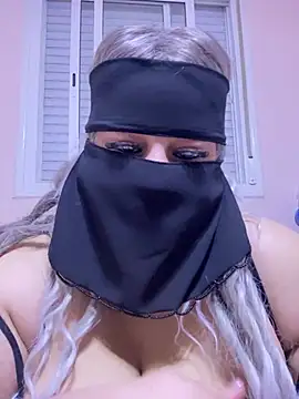 Snapshot of mari_layali chatting on 03/03/25, 11:56 mari layali online show from 03/03/25, 11:56