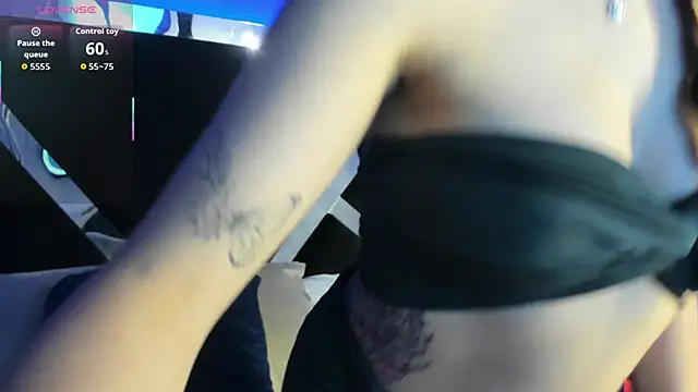 Susa1userma  online show from 10/16/25, 07:48