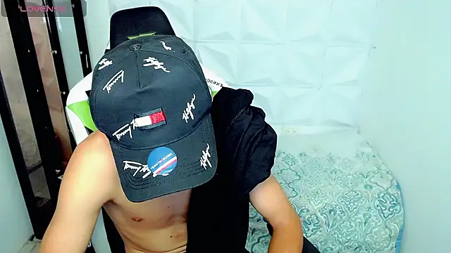 bby santi online show from 12/04/24, 04:27