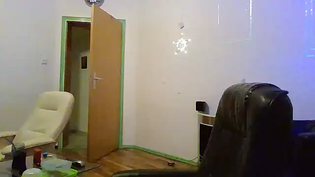 Snapshot of Minm666 chatting on 12/25/24, 12:05 Minm666 online show from 12/25/24, 12:05