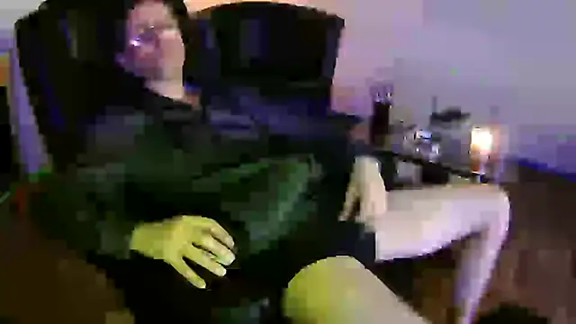 Snapshot of Minm666 chatting on 03/08/25, 09:08 Minm666 online show from 03/08/25, 09:08