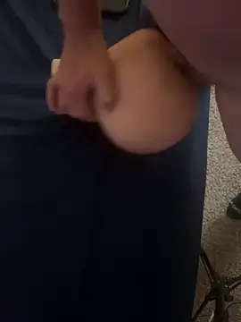 Snapshot of Texaslong8 chatting on 04/08/26, 02:11 Texaslong8 online show from 04/08/26, 02:11