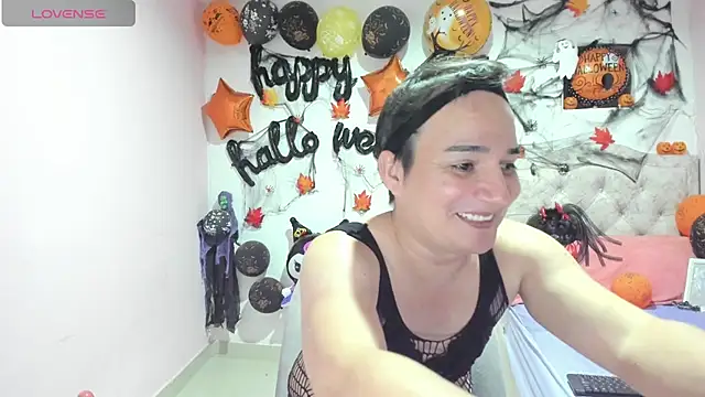 tania lucia1 online show from 10/24/25, 03:58