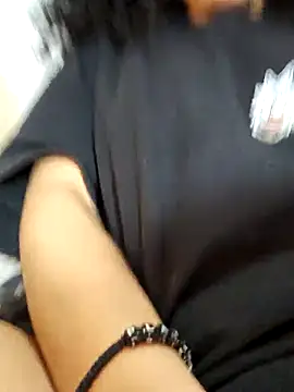 Snapshot of ELIZABETHFX chatting on 10/30/25, 08:53 ELIZABETHFX online show from 10/30/25, 08:53