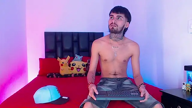 Snapshot of Brutal_Sex_Fucking chatting on 01/27/25, 08:07 Brutal Sex Fucking online show from 01/27/25, 08:07