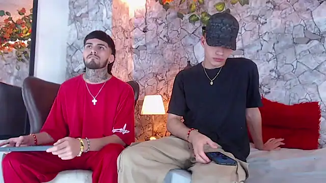 Snapshot of Brutal_Sex_Fucking chatting on 02/06/25, 08:45 Brutal Sex Fucking online show from 02/06/25, 08:45