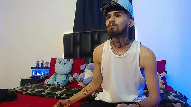 Snapshot of Brutal_Sex_Fucking chatting on 03/11/25, 08:20 Brutal Sex Fucking online show from 03/11/25, 08:20