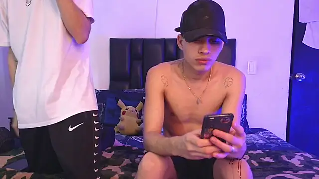 Snapshot of Brutal_Sex_Fucking chatting on 10/02/25, 11:23 Brutal Sex Fucking online show from 10/02/25, 11:23