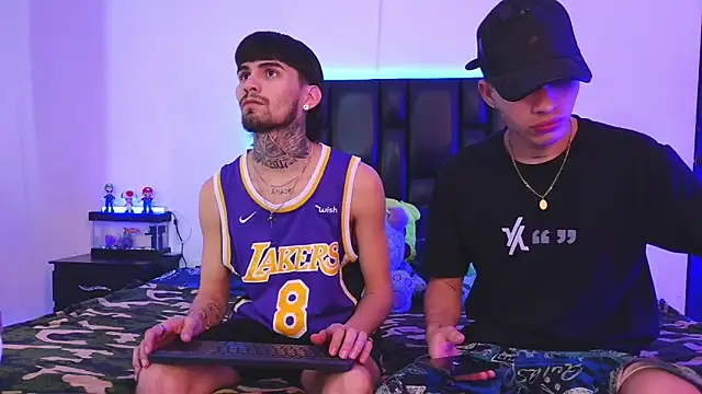 Snapshot of Brutal_Sex_Fucking chatting on 10/16/25, 10:00 Brutal Sex Fucking online show from 10/16/25, 10:00