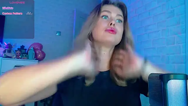 SuchCute online show from 02/25/25, 01:52