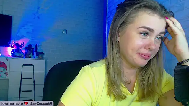 SuchCute online show from 03/08/25, 01:57