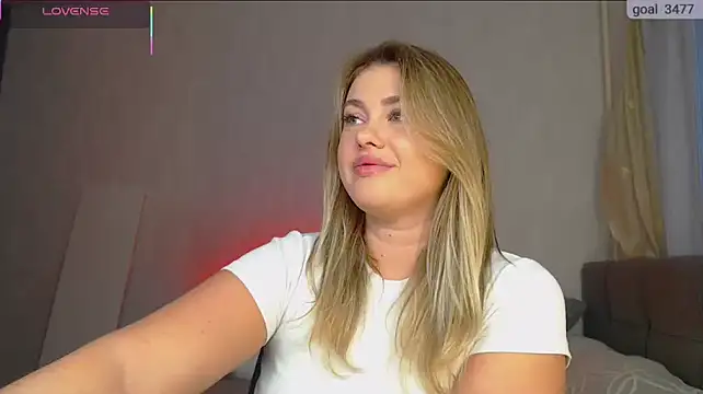 SuchCute online show from 11/10/25, 01:59