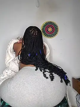 hot-tandy online show from 11/11/25, 11:38