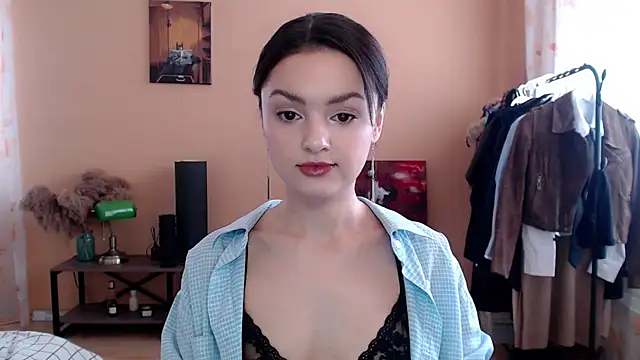 CuteRuby99 online show from 02/04/26, 05:35