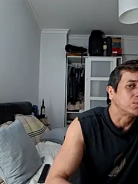 Snapshot of Tulio_maravilha12 chatting on 02/22/26, 10:19 Tulio maravilha12 online show from 02/22/26, 10:19