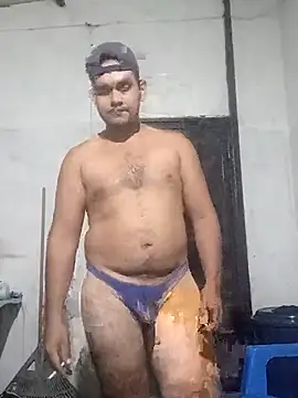 Snapshot of travieso2893 chatting on 05/07/26, 02:50 travieso2893 online show from 05/07/26, 02:50