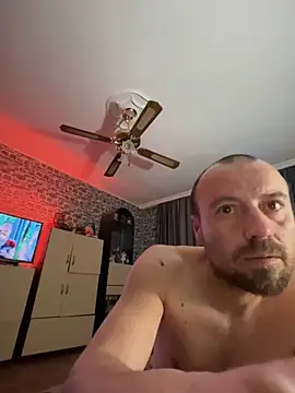 Nikolaiyy online show from 03/12/26, 08:48