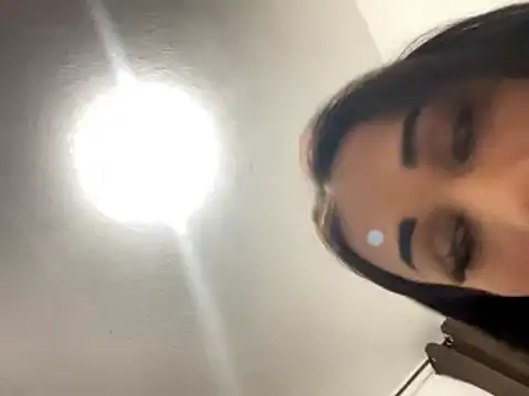 Snapshot of morenaindiaofc chatting on 03/20/25, 12:40 morenaindiaofc online show from 03/20/25, 12:40