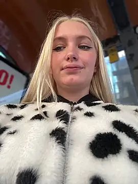 Milkyy wway online show from 03/15/25, 07:42