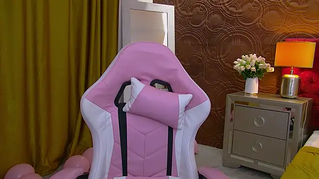 IrisMonn online show from 01/13/25, 06:27