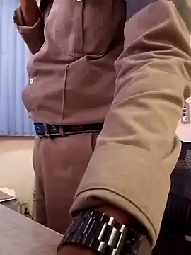 EnriquePersian197 online show from 01/09/25, 07:50