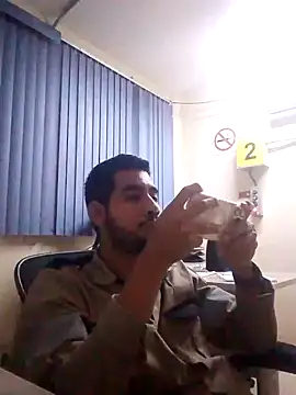 EnriquePersian197 online show from 01/11/25, 04:27