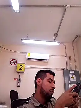 EnriquePersian197 online show from 02/17/25, 05:21