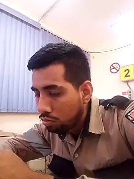 EnriquePersian197 online show from 02/24/25, 06:47