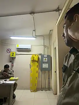 EnriquePersian197 online show from 12/19/25, 03:02