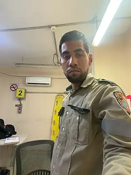 EnriquePersian197 online show from 03/19/26, 12:20