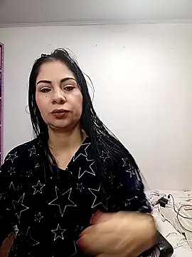 saralunabella online show from 10/19/25, 07:25