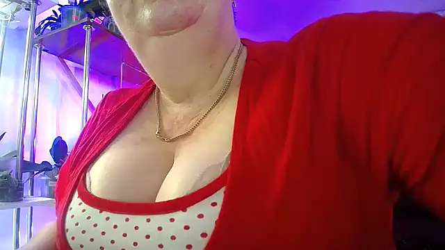 Snapshot of _Sweet_Woman chatting on 05/18/26, 05:02 Sweet Woman online show from 05/18/26, 05:02