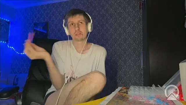 Aki-Laky online show from 04/08/26, 06:52