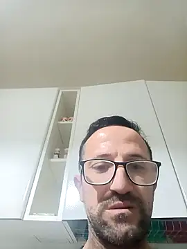 Snapshot of Porco81cazzo chatting on 01/11/26, 11:32 Porco81cazzo online show from 01/11/26, 11:32