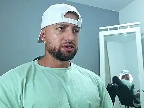 Snapshot of OwenMaximus814 chatting on 03/12/26, 08:26 OwenMaximus814 online show from 03/12/26, 08:26