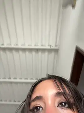 melyescobar online show from 03/19/25, 01:07