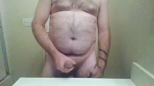 WatchinU82 online show from 09/12/25, 04:34