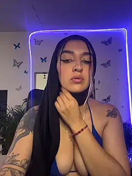 Snapshot of Lia-mitch chatting on 07/01/26, 06:51 Lia-mitch online show from 07/01/26, 06:51