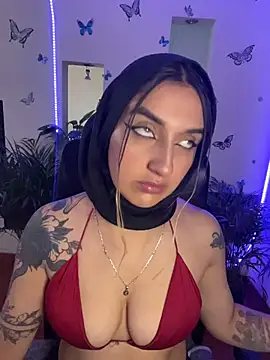 Snapshot of Lia-mitch chatting on 07/02/26, 06:58 Lia-mitch online show from 07/02/26, 06:58